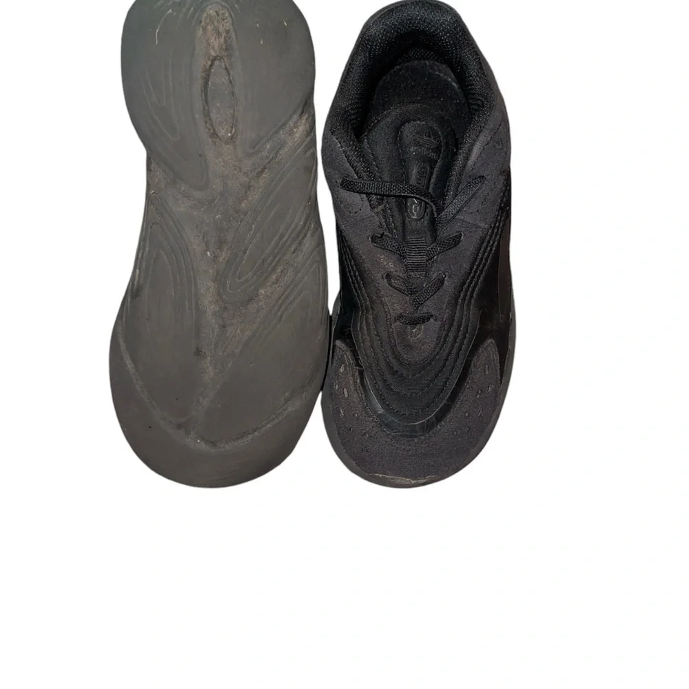 Boy’s Adidas Black Sneakers Chunky Design Comfort